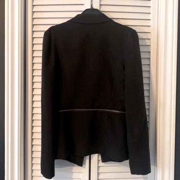 Mink Pink black blazer two ways! - Picture 2 of 5